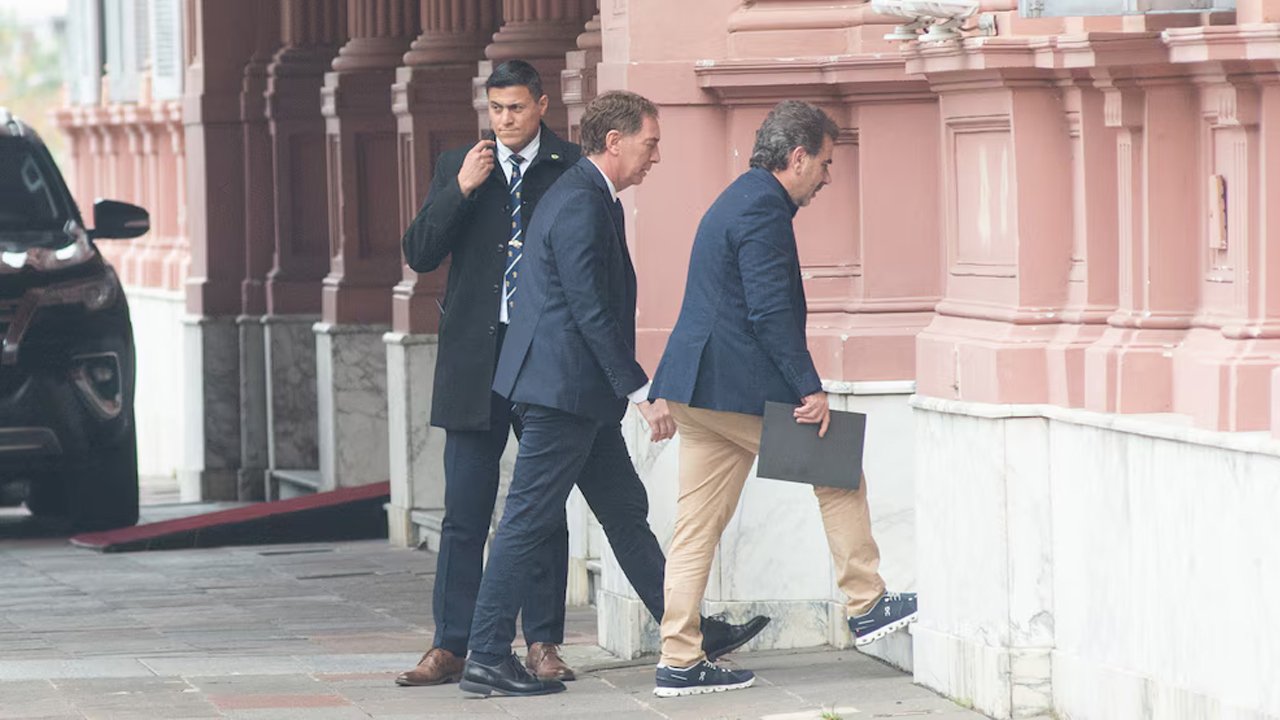 Diego Santilli y Cristian Ritondo ingresan a Casa Rosada (Jaime Olivos)